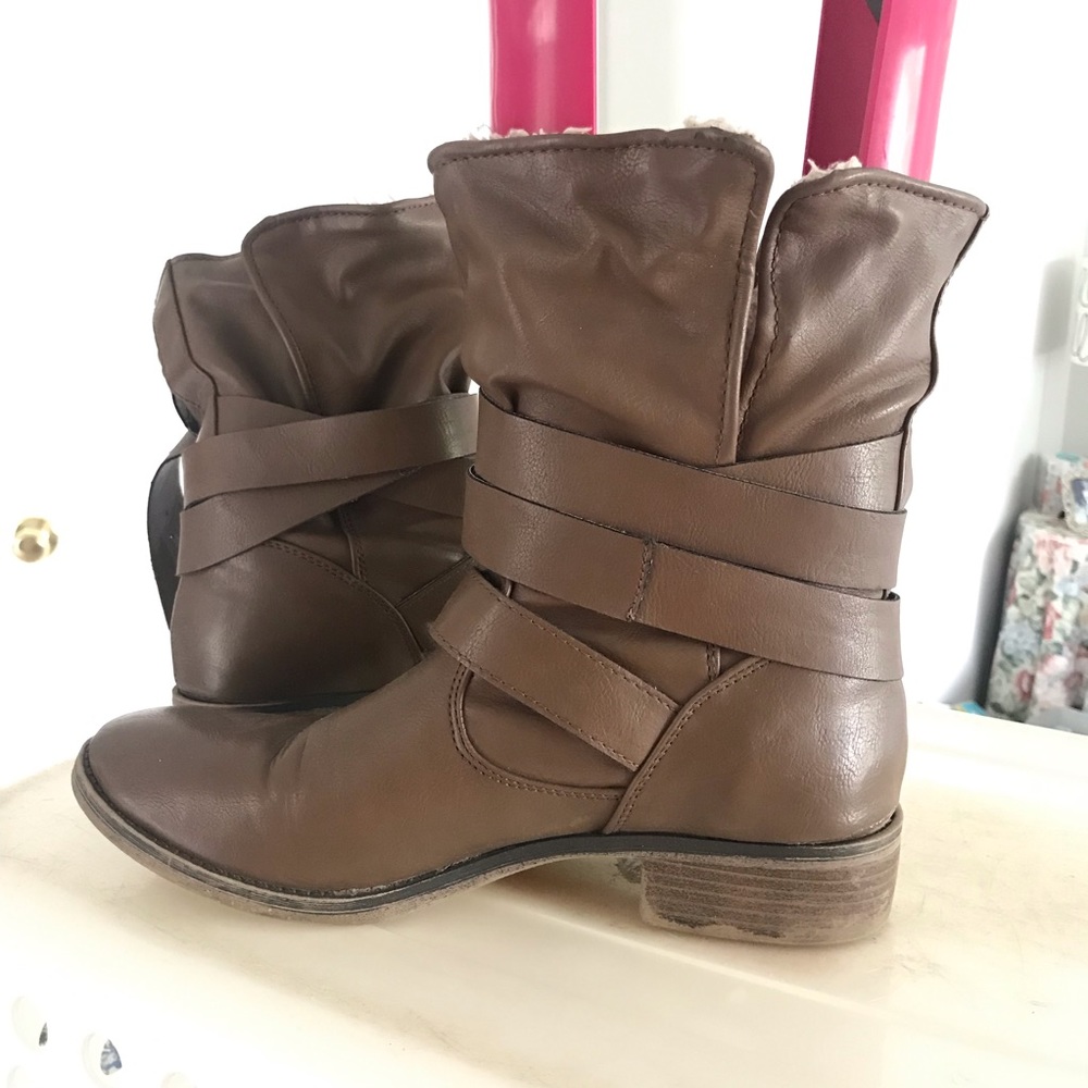 Short Riding Boots - Picture 2 of 4